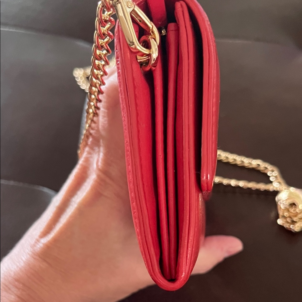 Chanel Red Crossbody Bag with Gold Chain - Picture 3 of 6